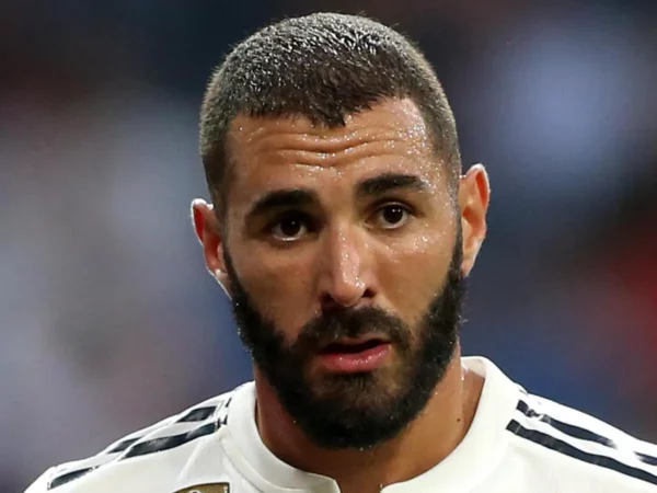 karim benzema frères et sœurs
