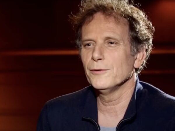 Capture d’écran Charles Berling - france 2